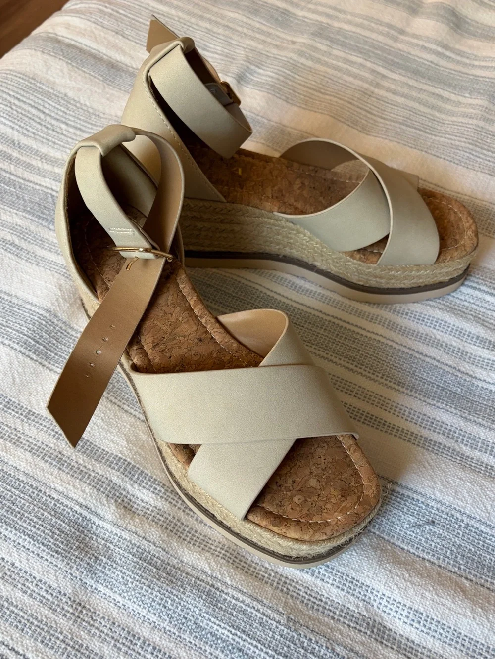 Women's Ankle-Strap Platform Sandals - Beige